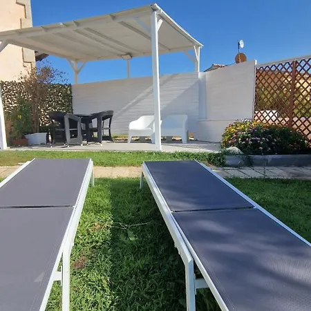 בית נופש La Casa Al Mare, Pittulongu *