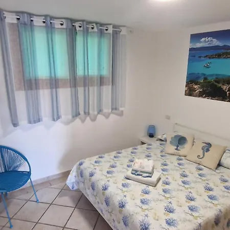 別荘 La Casa Al Mare, Pittulongu オルビア